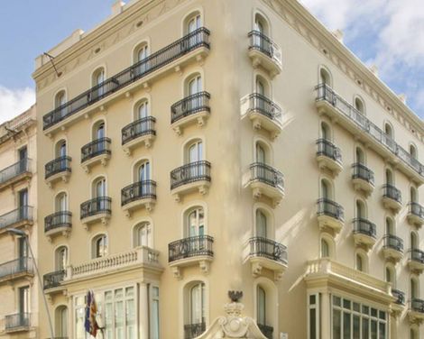 Hotel Midmost