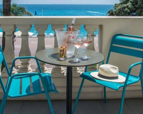 Mercure Nice Marche aux Fleurs