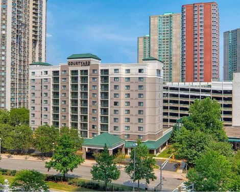 Courtyard Jersey City Newport